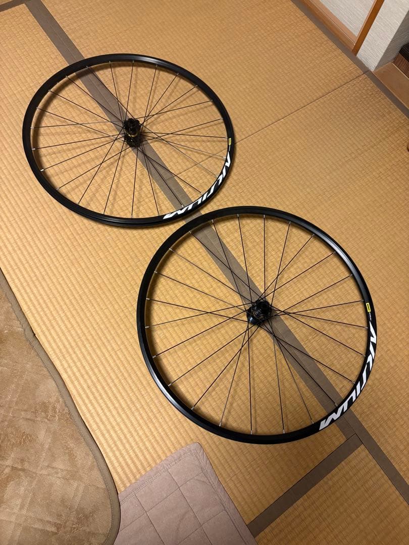MAVIC 完組ホイール 700C ブラック