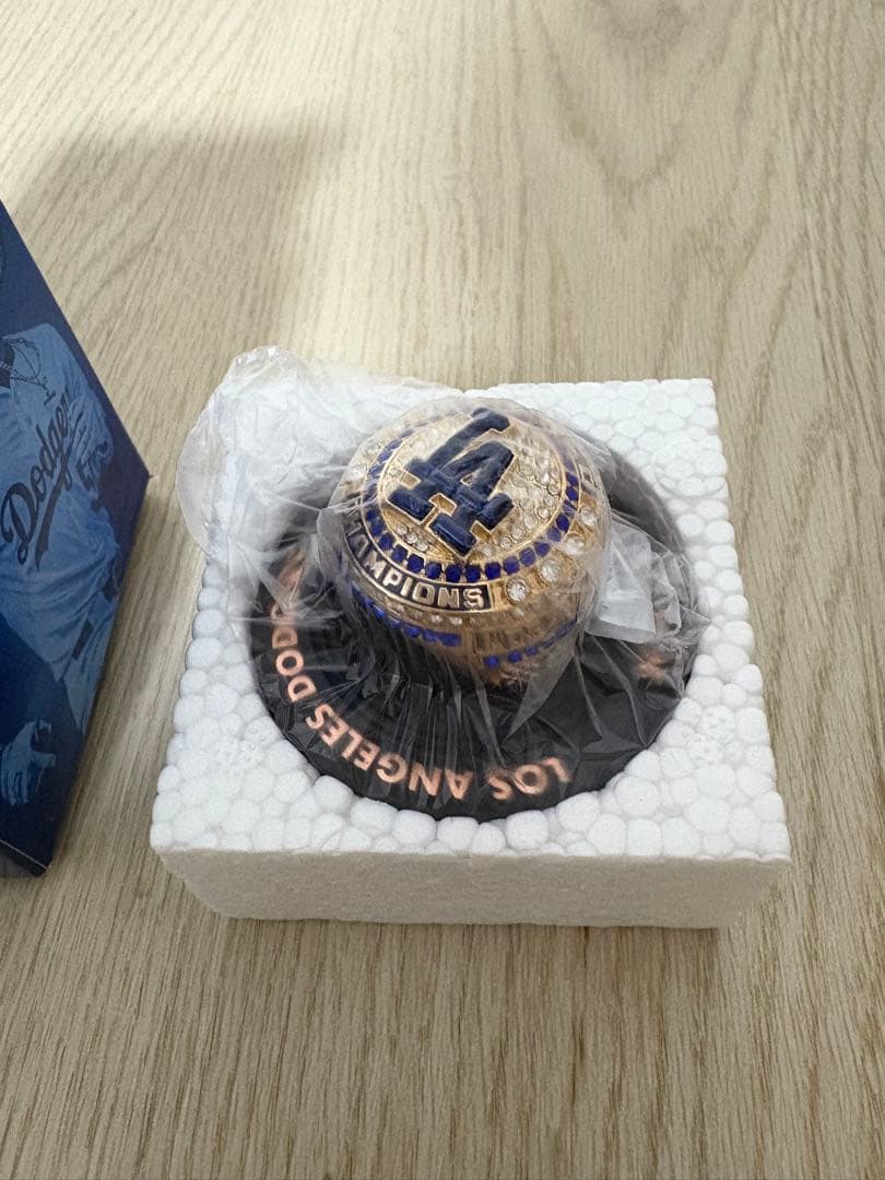 ムーキー・ベッツ 2024年レプリカリング　ドジャース