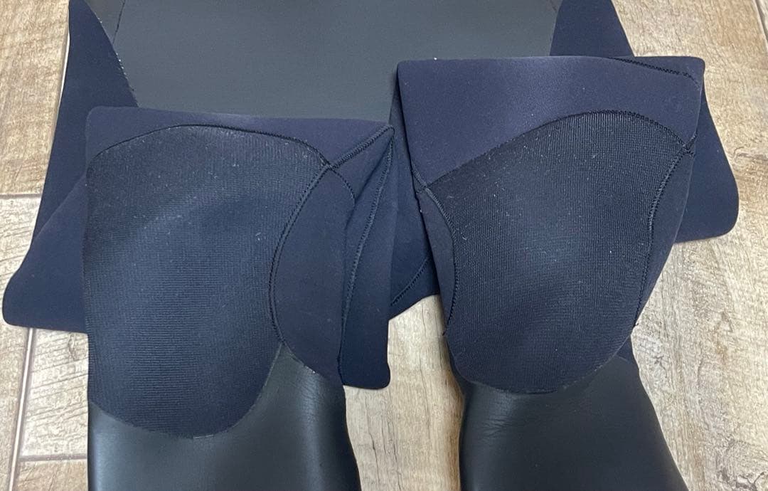 ラッシュ　セミドライスーツ