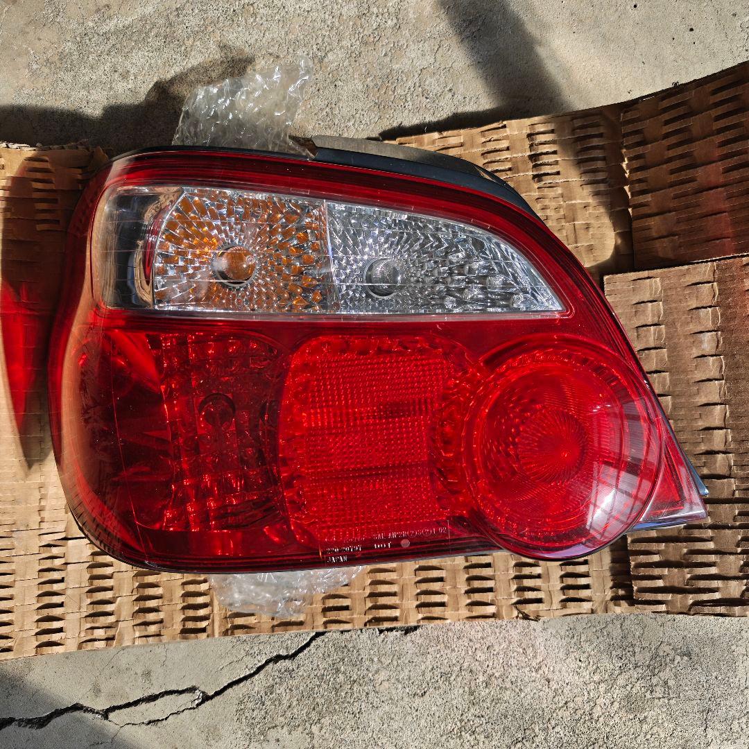 スバル GD インプレッサ 涙目 usテールライト 助手席側