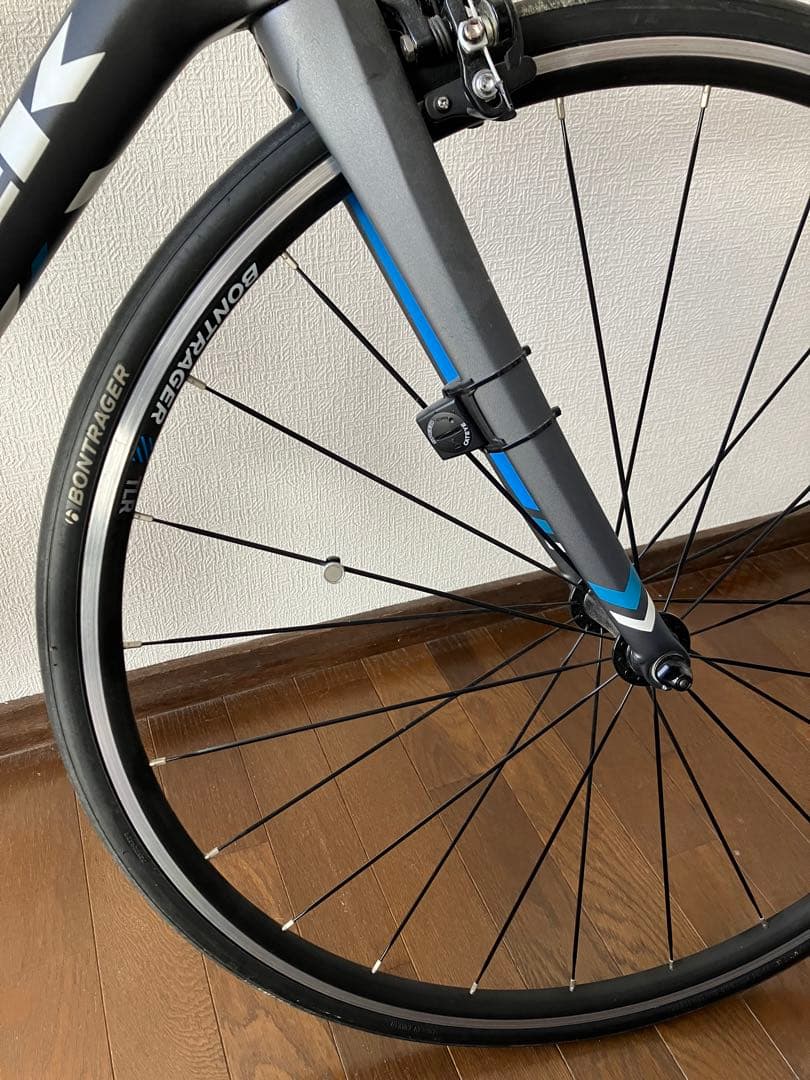 トレック シルク SILQUE 44 ロードバイク　カーボン　直接引き渡し希望