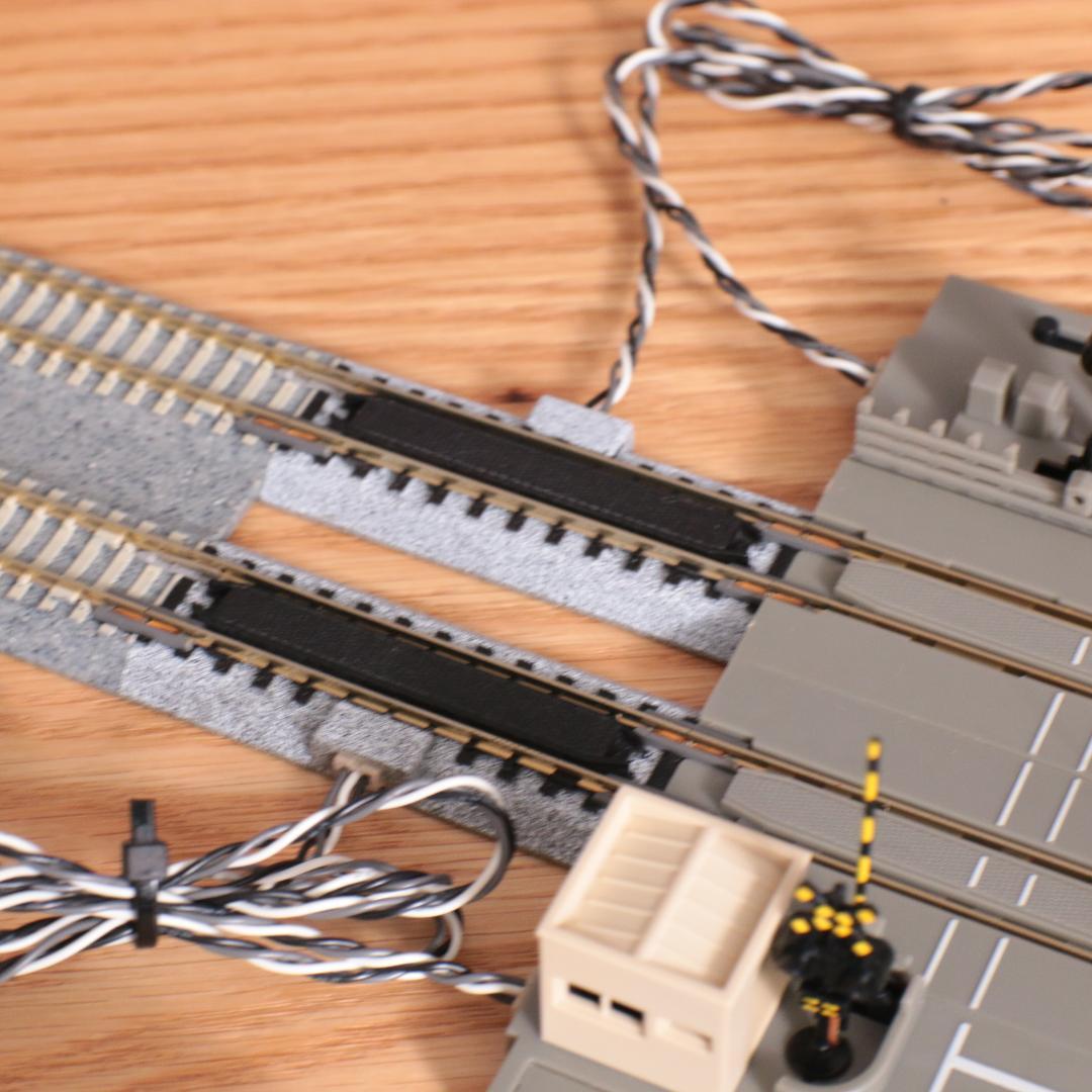 動作OK◎ KATO 20-650 自動踏切基本セット＋651複線用アダプター