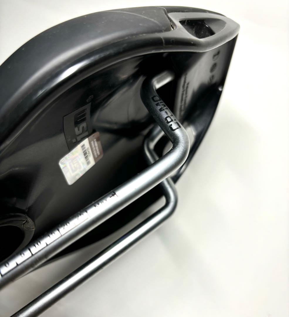 送料込み ISM PN3.1 サドル