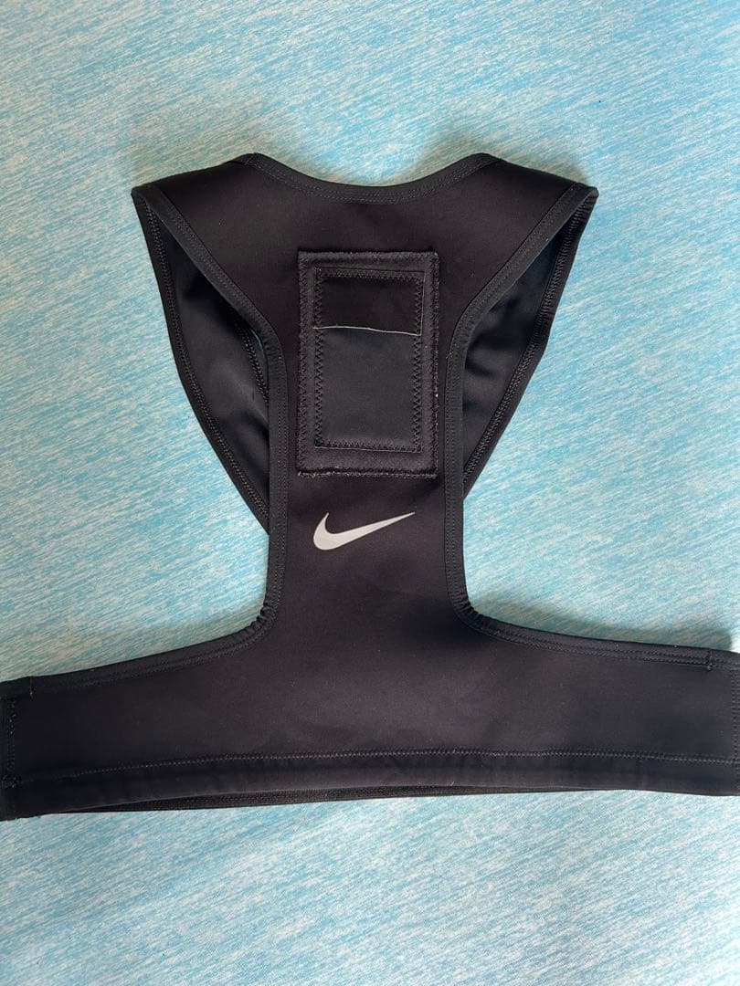 ナイキ　サッカー用　GPS ブラのみ