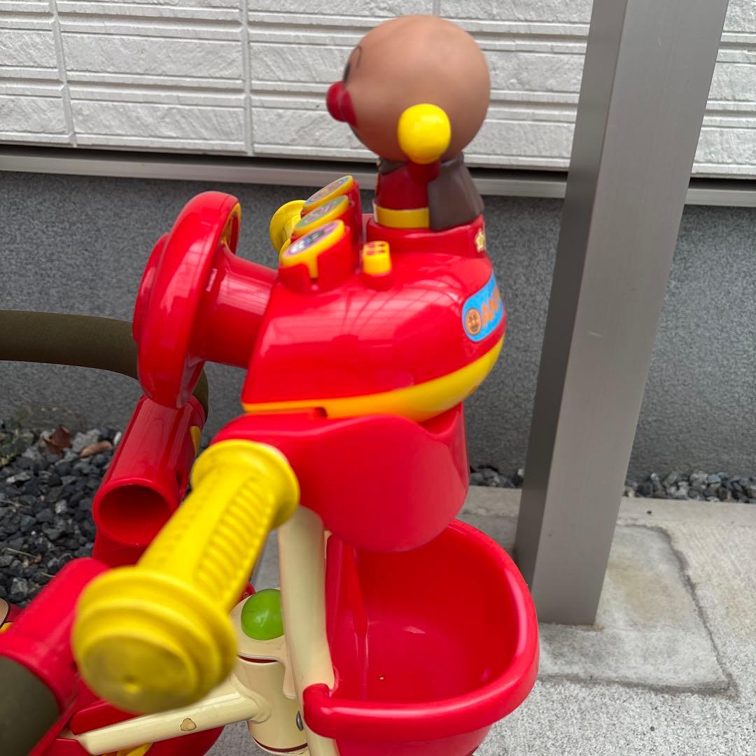 【美品】アンパンマン 三輪車 アンパンマンデラックス2おまけ自転車