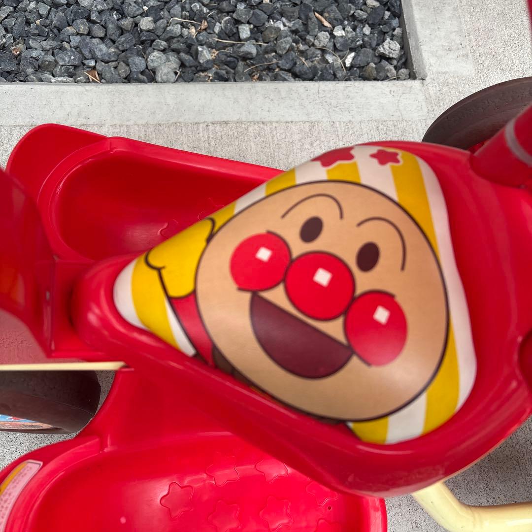 【美品】アンパンマン 三輪車 アンパンマンデラックス2おまけ自転車