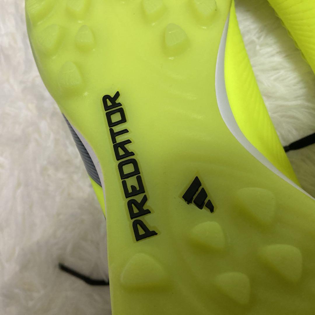 【新品未使用】アディダス サッカー トレーニングシューズ プレデターエリートTF