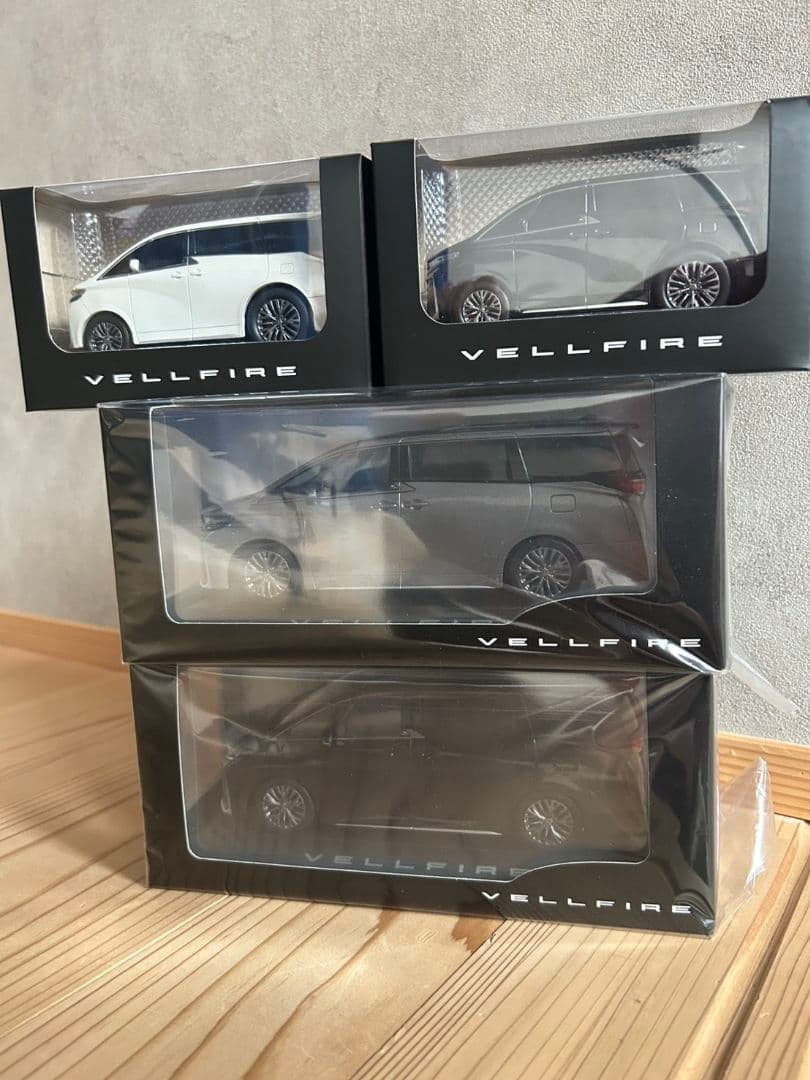 ヴェルファイア　1/30スケールカラーサンプルミニカー　4つセット販売