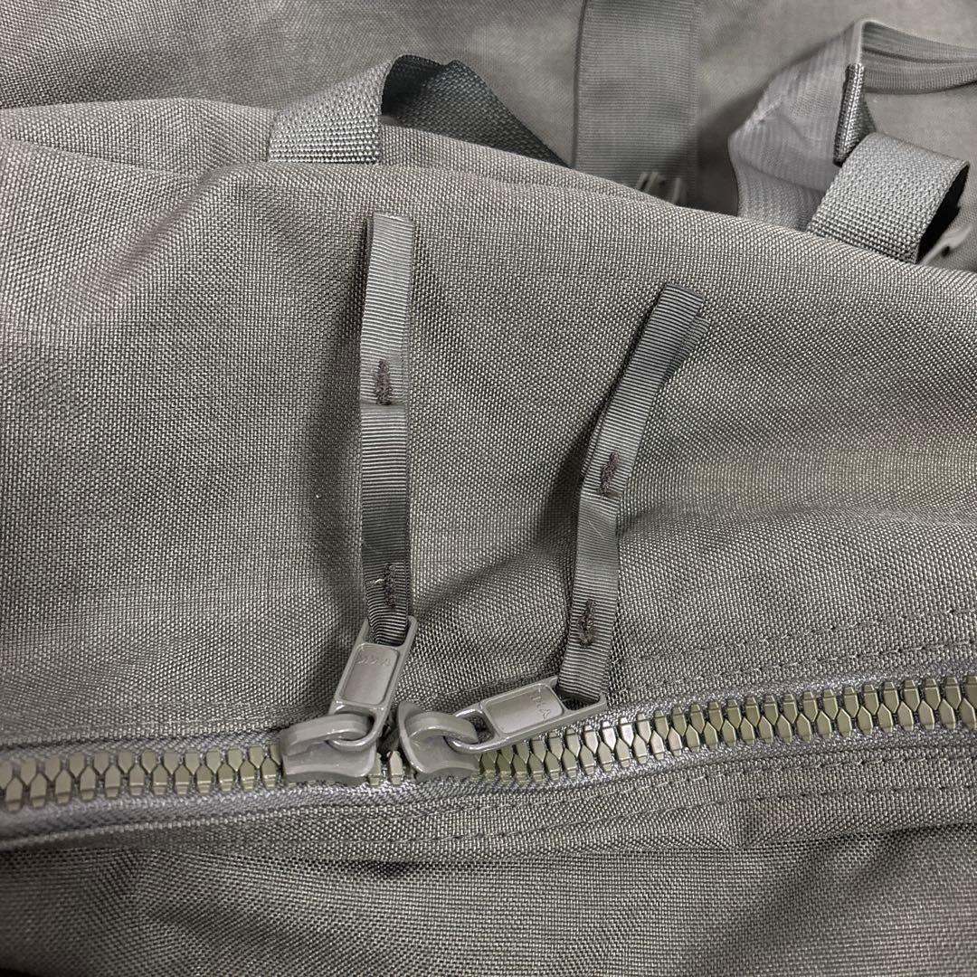 美品　米軍　実物　新型　DUFFEL BAG ダッフルバッグ　送料無料