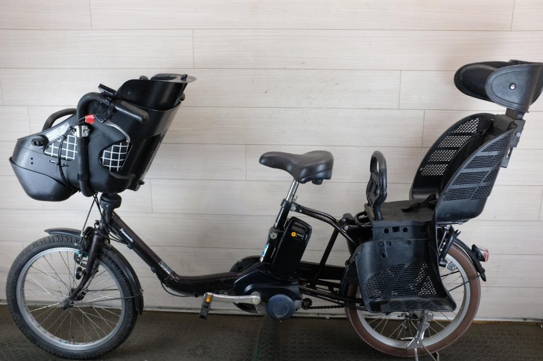 パナソニック ギュット　　20インチ　3段　16.0Ah（4点灯）充電器無し