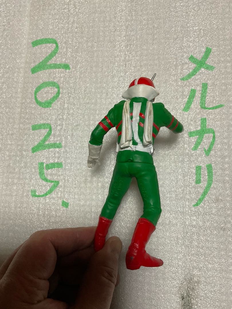 仮面ライダーフィギュアコレクション。1号　2号　V3。【大きさは4、8、12】