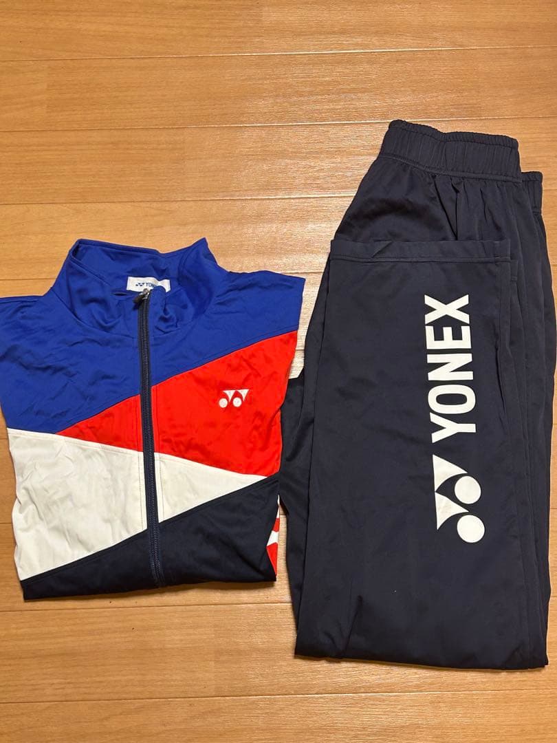 YONEX ウォームアップウェアセット 青赤