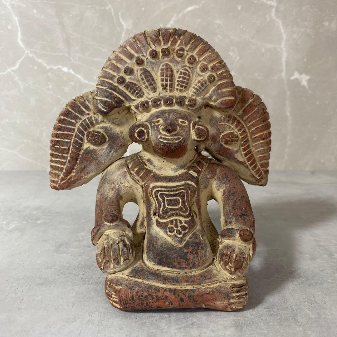 メキシコ　マヤ文明　戦士の土人形　テコラッタ　素焼き　ヴィンテージインテリア