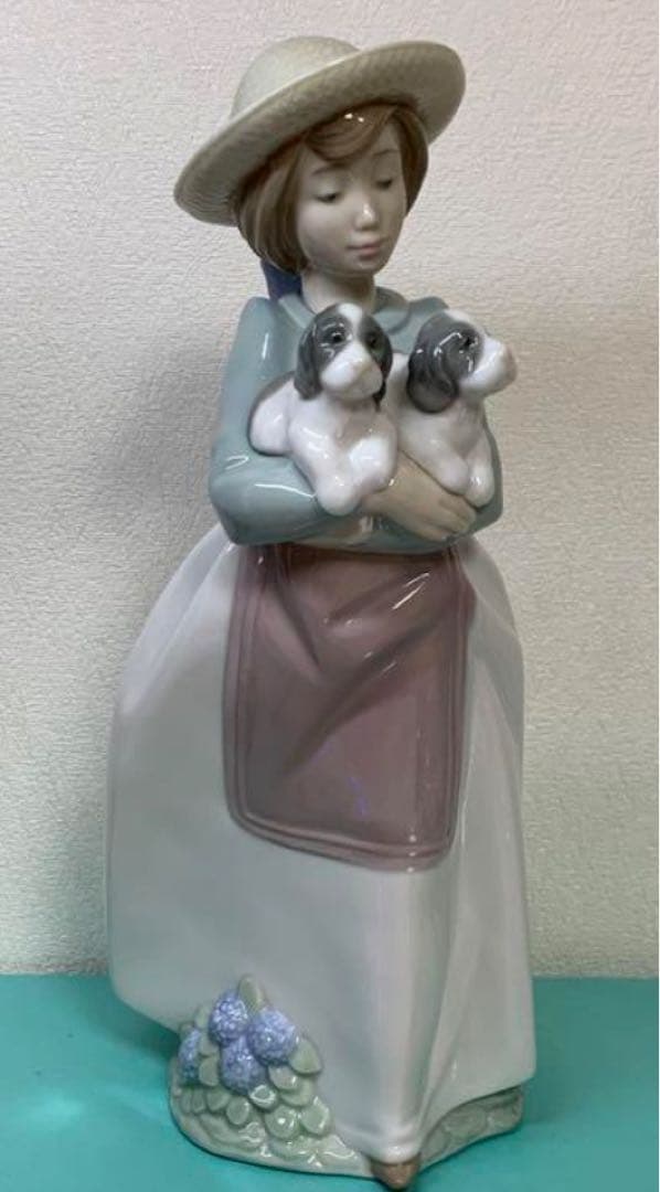 LLADRO NAO ◆ 少女と２匹の子犬 フィギュリン 陶器 人形 置物