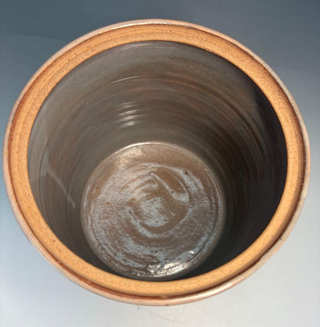 【中古品】佐久間芳山造　唐草模様彫水指（共箱）USED〈税込•送料込〉