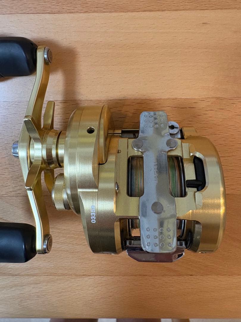 SHIMANO 15カルカッタコンクエスト300