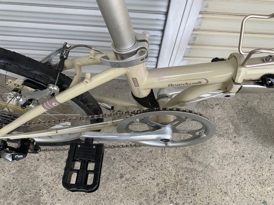 送料無料DAHON 折り畳み自転車Boardwalk SHIMANO 7速 20
