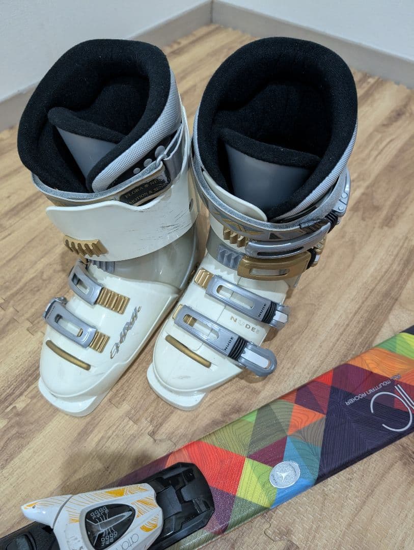 AATOMIC　ffinity Air　148cm レディース用