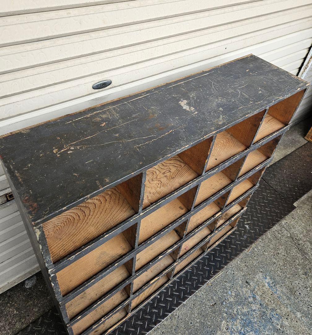 アンティーク 古い木の飾り棚 シャビー ペイント シューズケース オープンラック