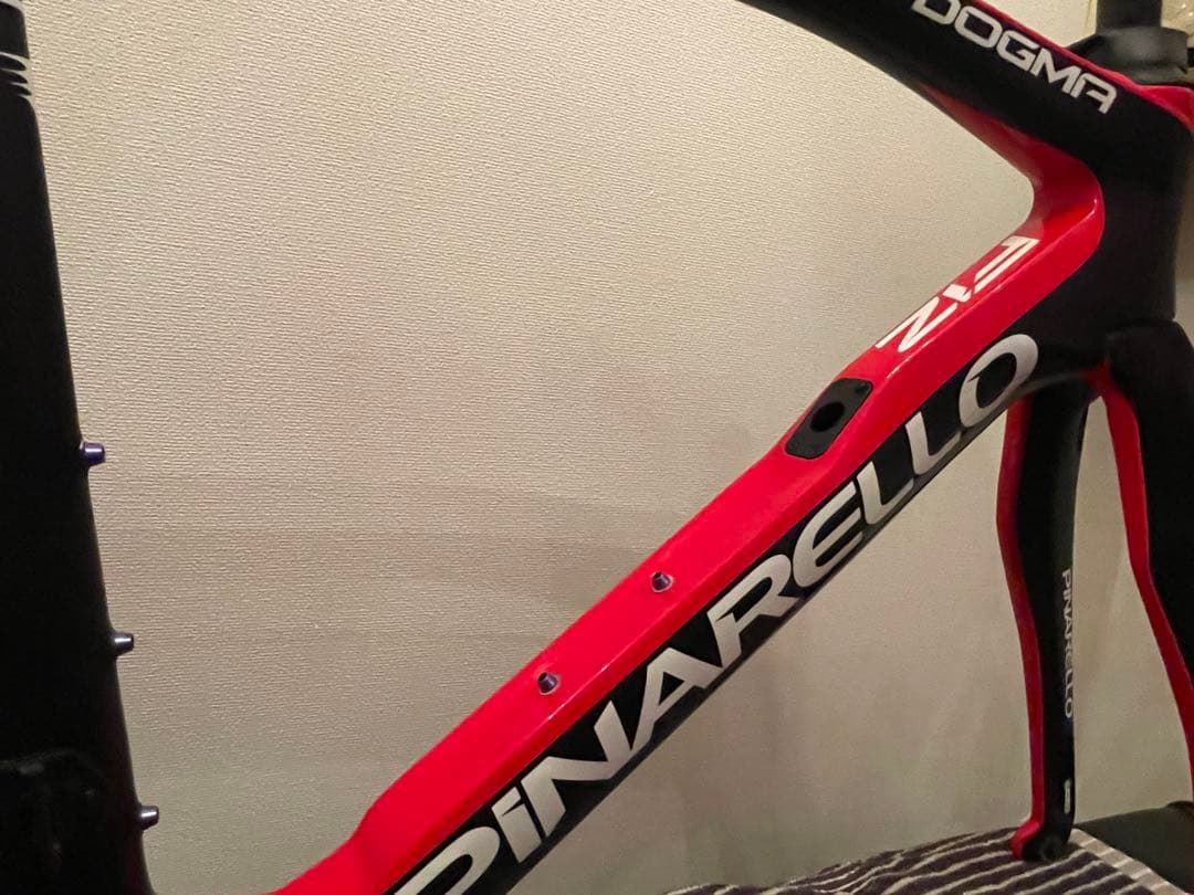 【値下げ可】2022 ピナレロ　ドグマ　F12 フレームセット+BB【美品】