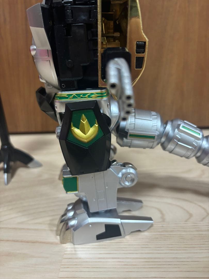 バンダイ 超合金魂 恐竜戦隊ジュウレンジャー ドラゴンシーザー GX-78