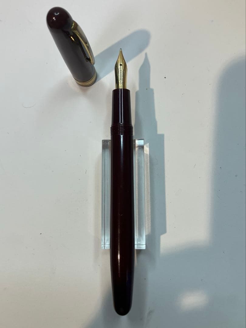 OMAS　オマス　EXTRA　556　ogiva バーガンディ　M