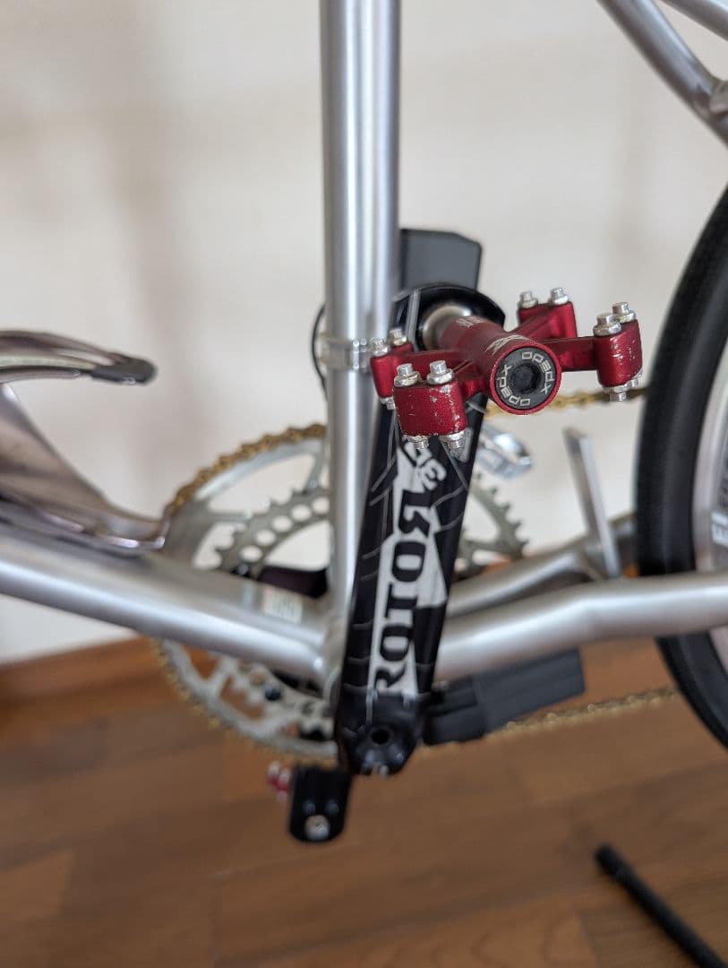 林　Khodaa Bloom 　Farna 20　Di2 アルテグラ