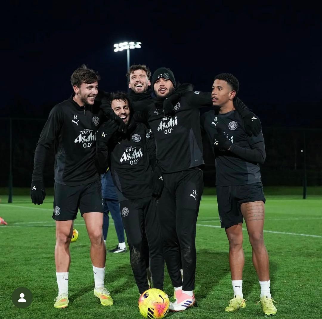 マンチェスターシティ　トレーニングウェア　上下セット