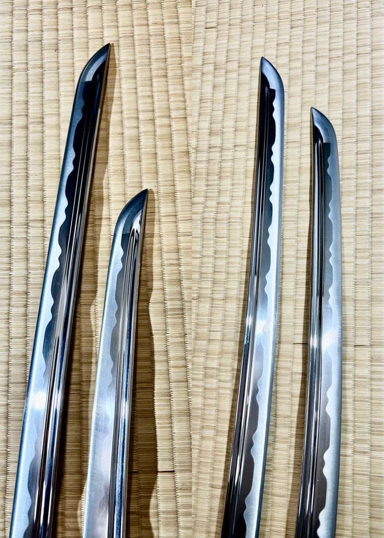 模造刀 太刀 脇差し 2本セット！　※刀身に樋あり（バラ売り不可）