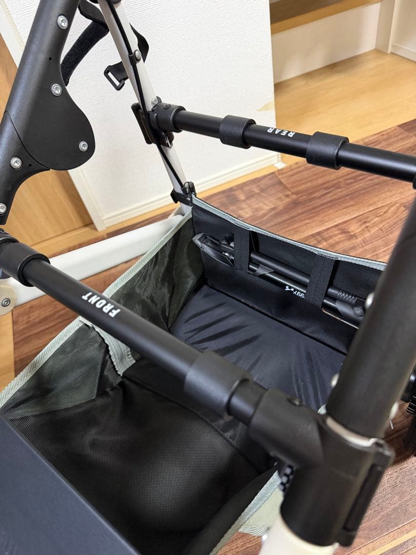 エアバギー フレームブレーキ付き 合皮レザーブラック