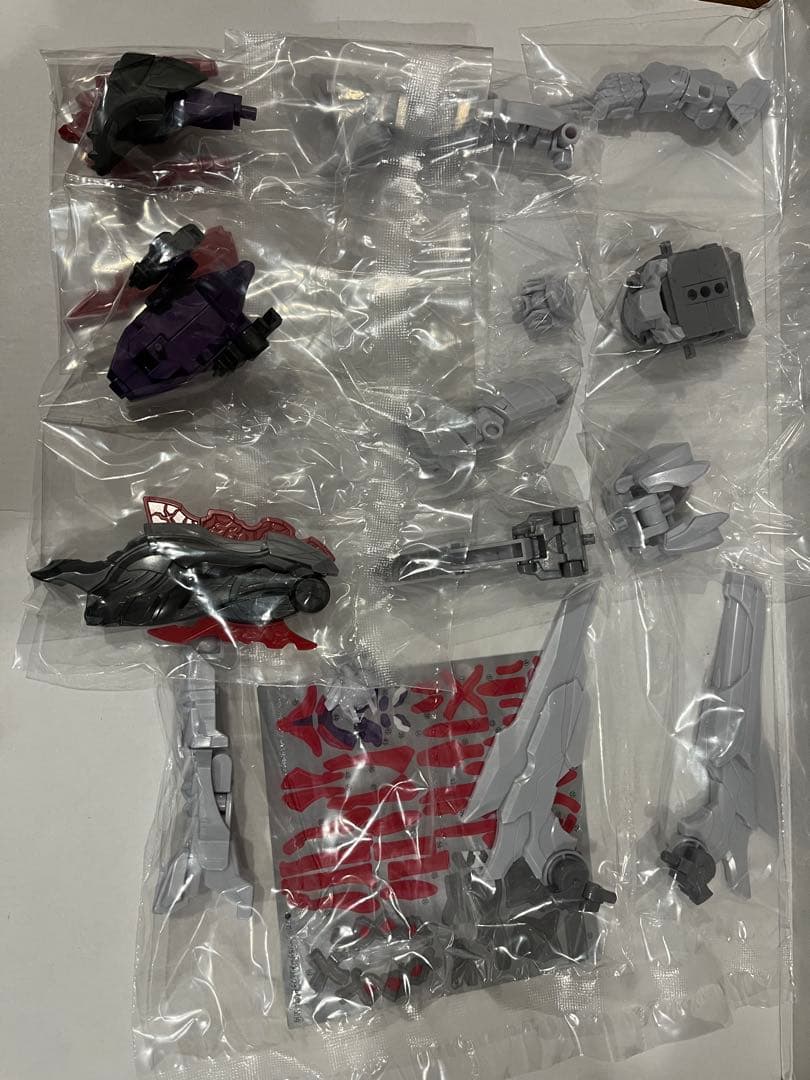 ミニプラ　テガジューン　ゴジュウジャー