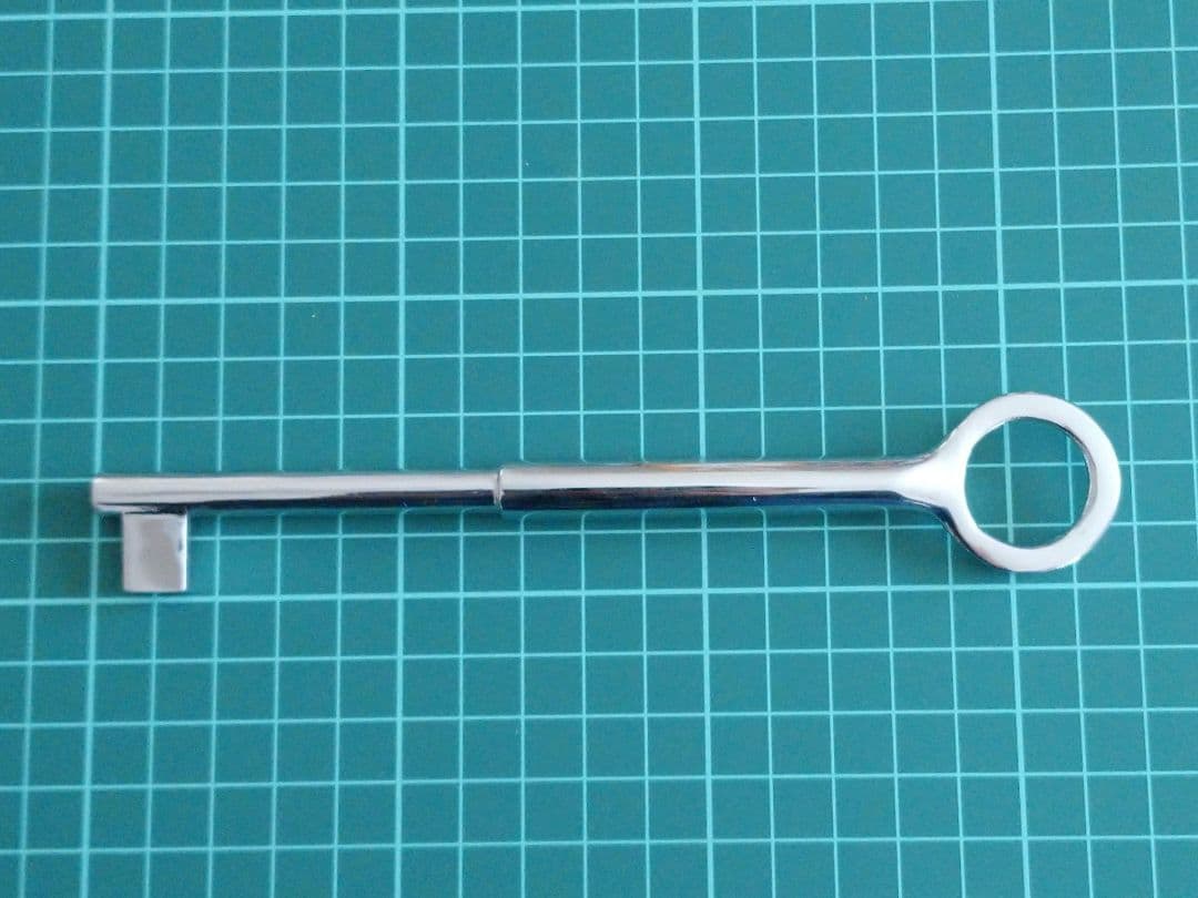 【鉄道部品】使用用途不明の大きな鍵