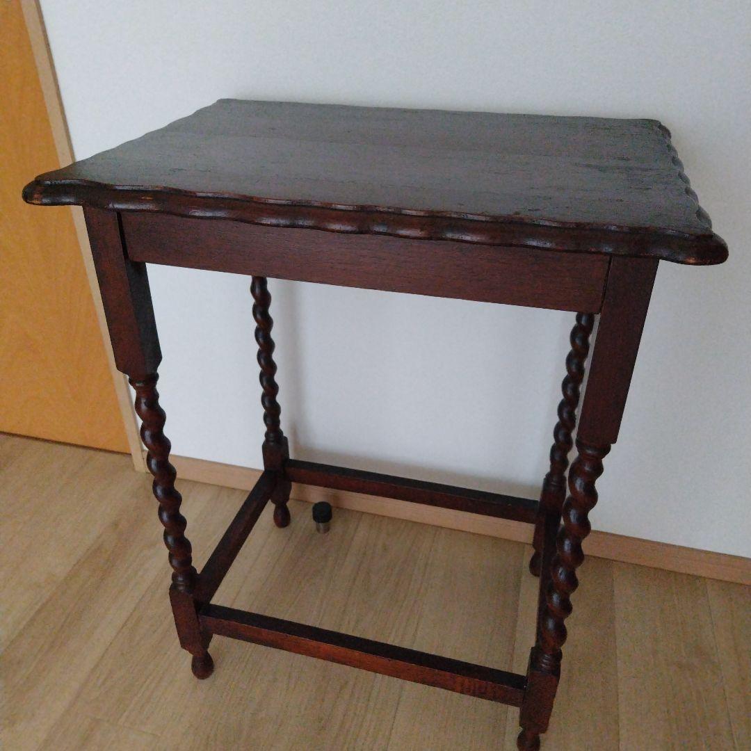 イギリス　アンティーク　ツイストレッグ　サイドテーブル　店舗什器