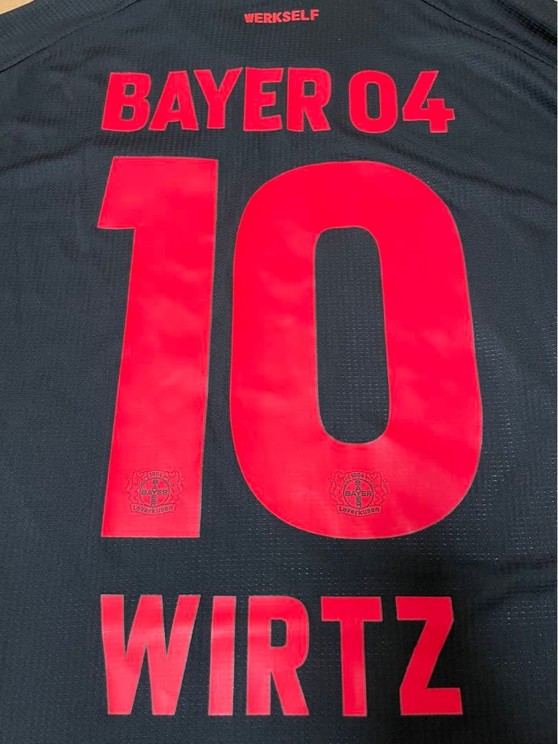 23-24レヴァークーゼン フロリアン・ヴィルツ 背番号１０