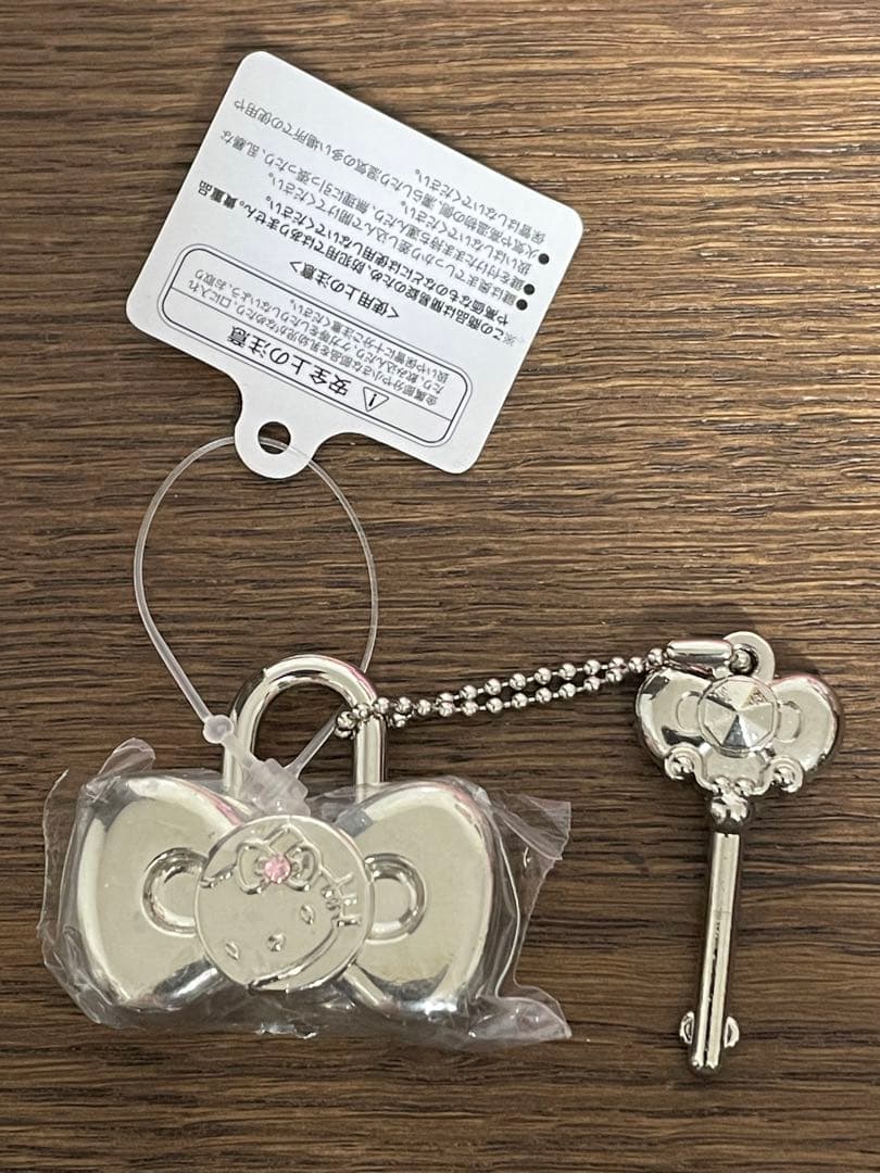 レア♡サンリオ♡キティ リボン型 南京錠 2008年