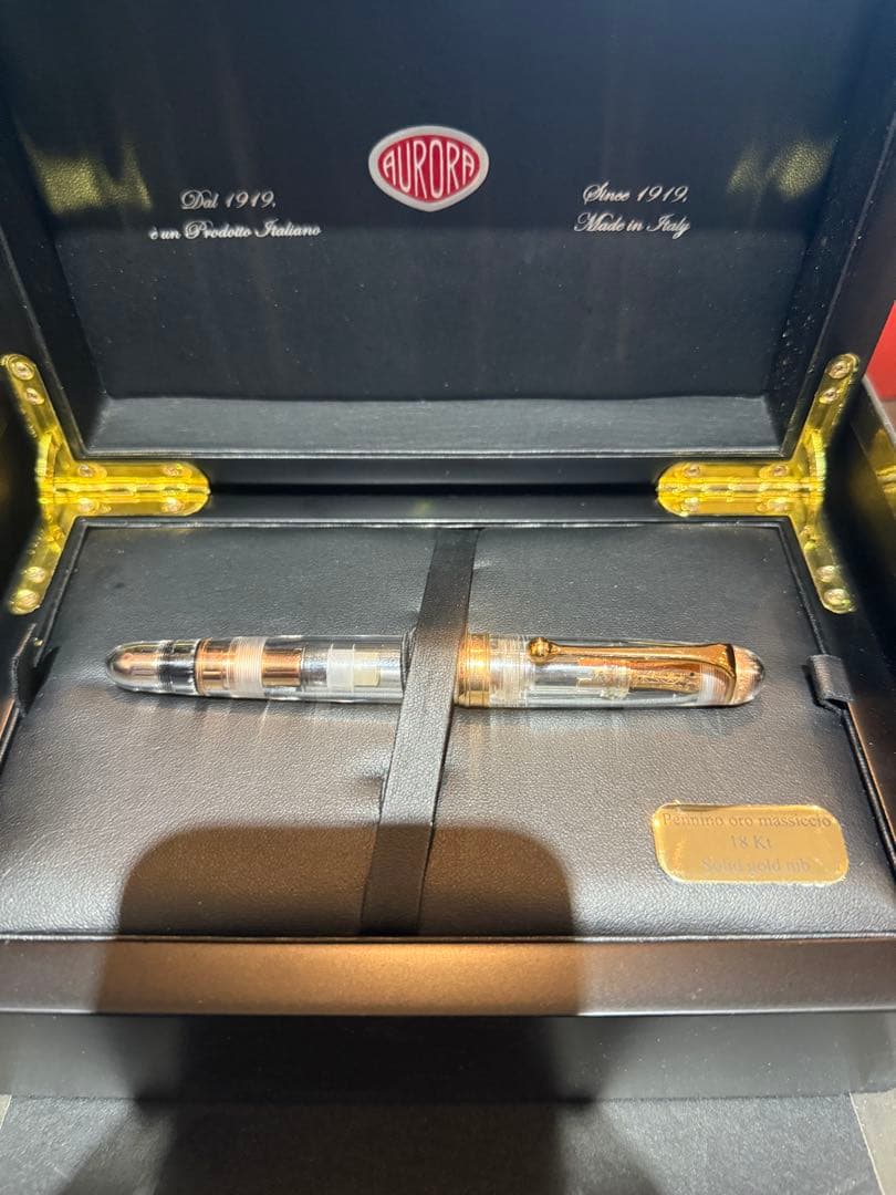 アウロラ万年筆　透明軸　限定150本　b