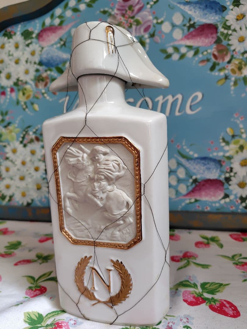 クロワーゼ　ナポレオン コニャック ボトル　白　700ml クロアーゼ