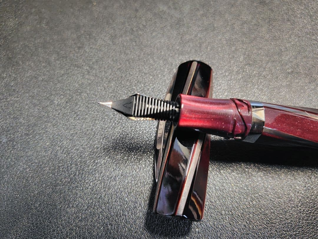 【万年筆】ヴィスコンティ ディヴィーナ エレガンス オーバーサイズ ボルドー