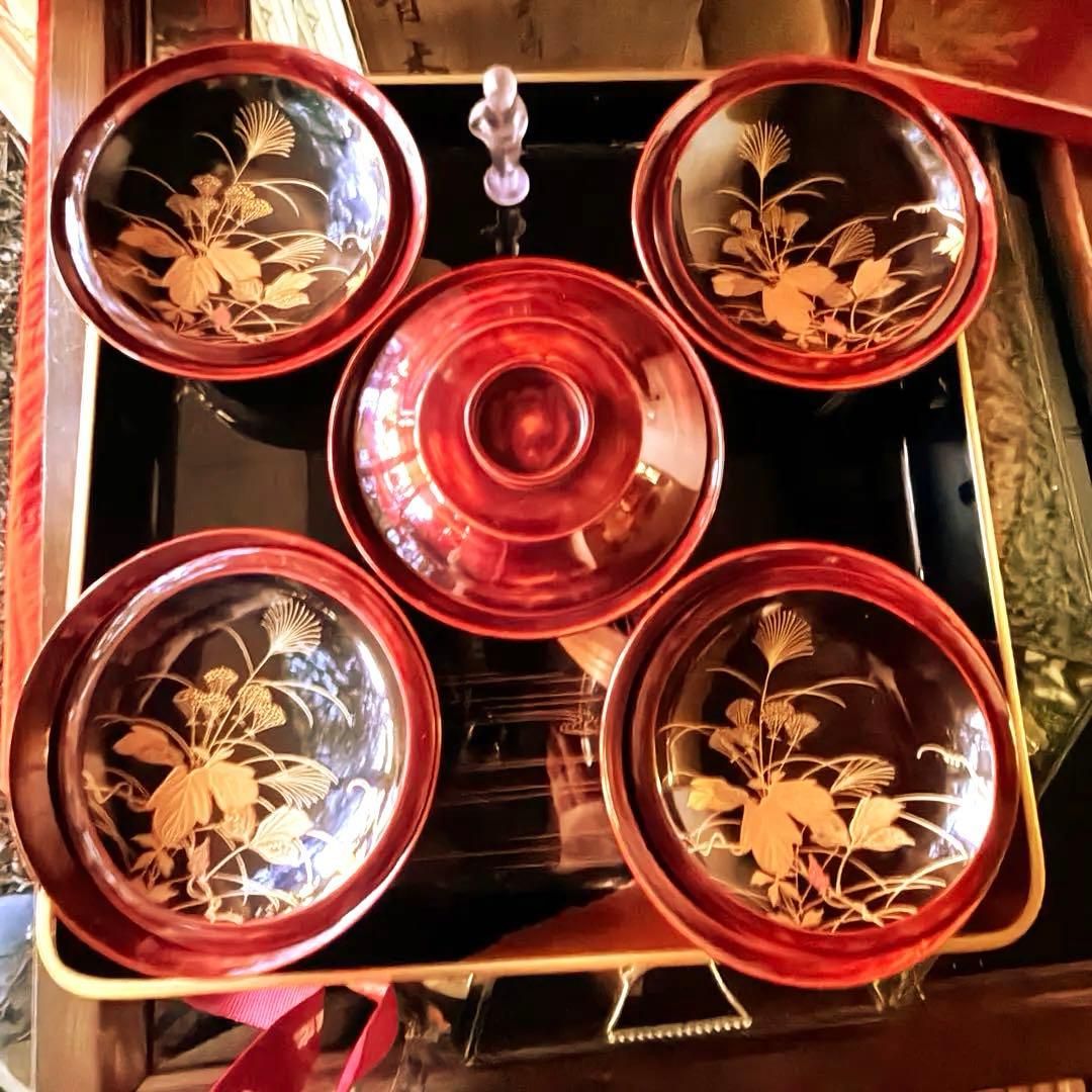 2244様感謝‼️感謝価格‼️超絶JAPAN蒔絵あけぼの❌黒 秋草蒔絵　茶懐石椀5客