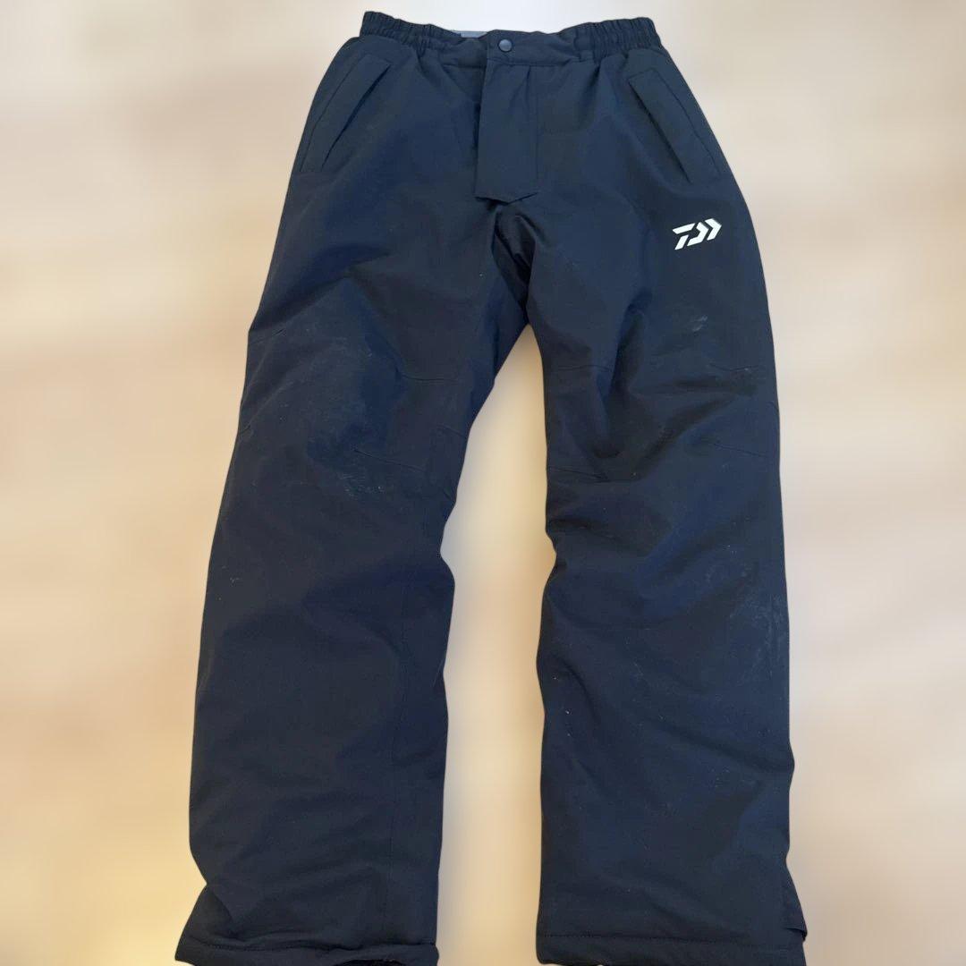 ダイワ フィッシングスーツ(上下セット)防寒着　最終お値下げ