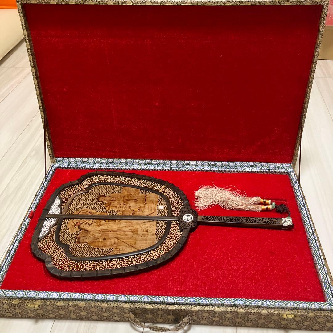 中国美術 唐木造 白檀透彫刻 翡翠 軍配型硯屏 団扇　唐物？