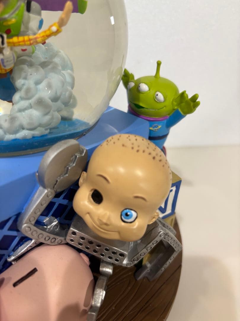 トイストーリー　スノードーム　スノーグローブ　オルゴール