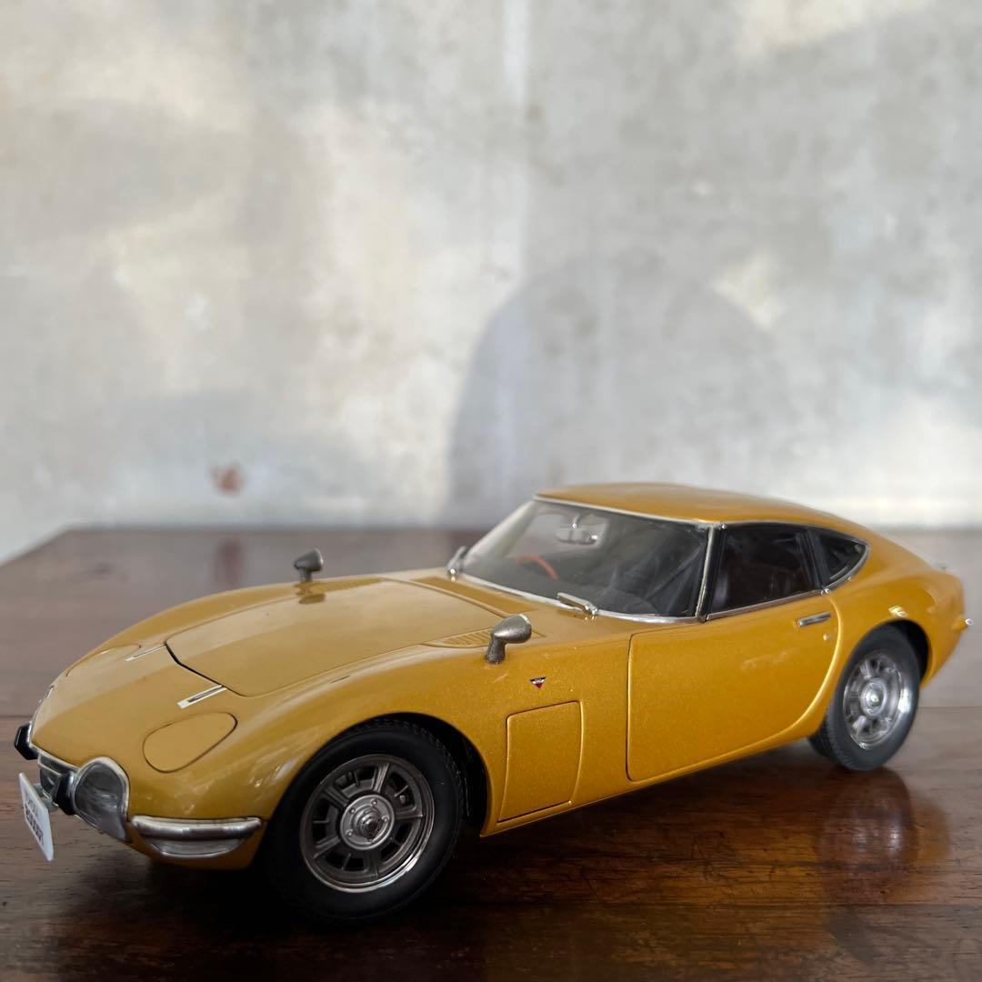 AUTO art 1/18 TOYOTAトヨタ 2000GT クーペ ゴールド④
