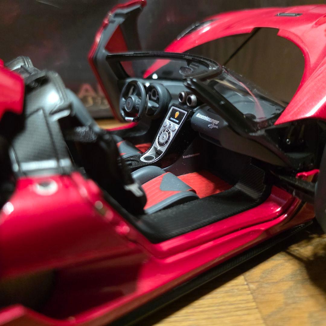 AUTOart ケーニグセグ 　アゲーラ(レッド)　　1/18