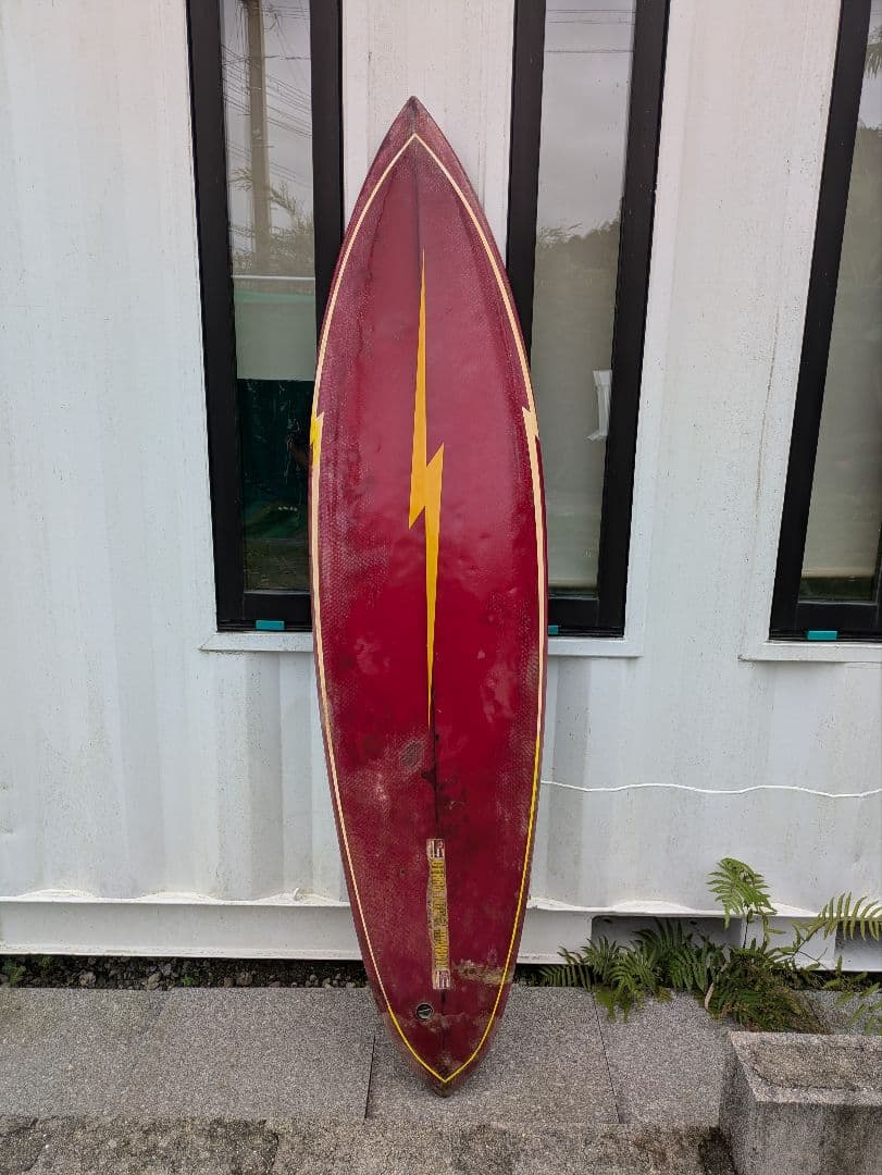 ビンテージサーフボード
ライトニングボルト