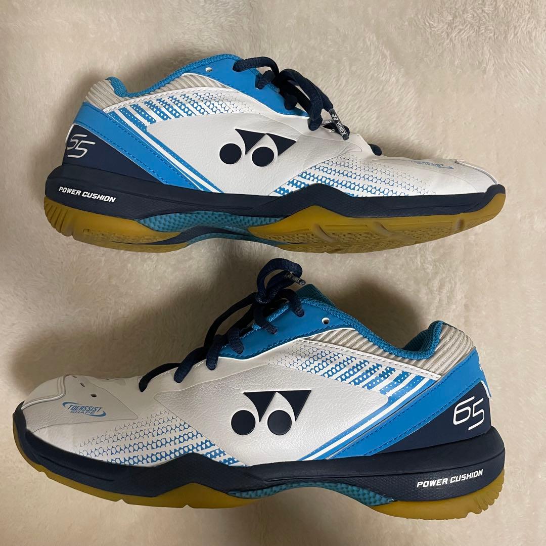ヨネックスバドミントンシューズ　パワークッション65Z3ホワイトオーシャンブルー