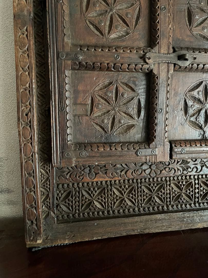 アンティーク　インドネシア窓