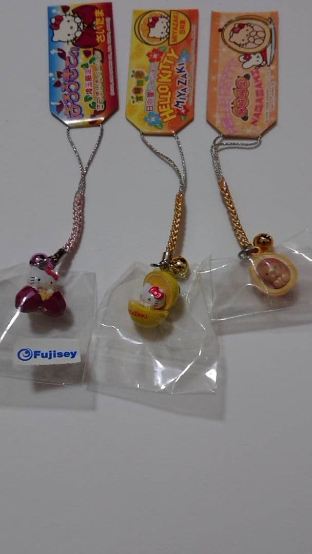 s*e様 ご当地ハローキティ フルーツモチーフ ストラップ9個セット