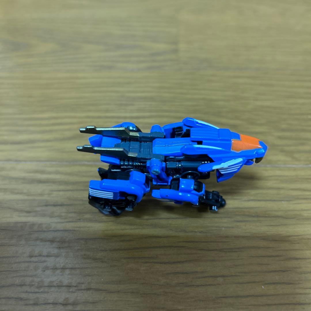 トミカブロス ゾイド ブレードライガー 青色