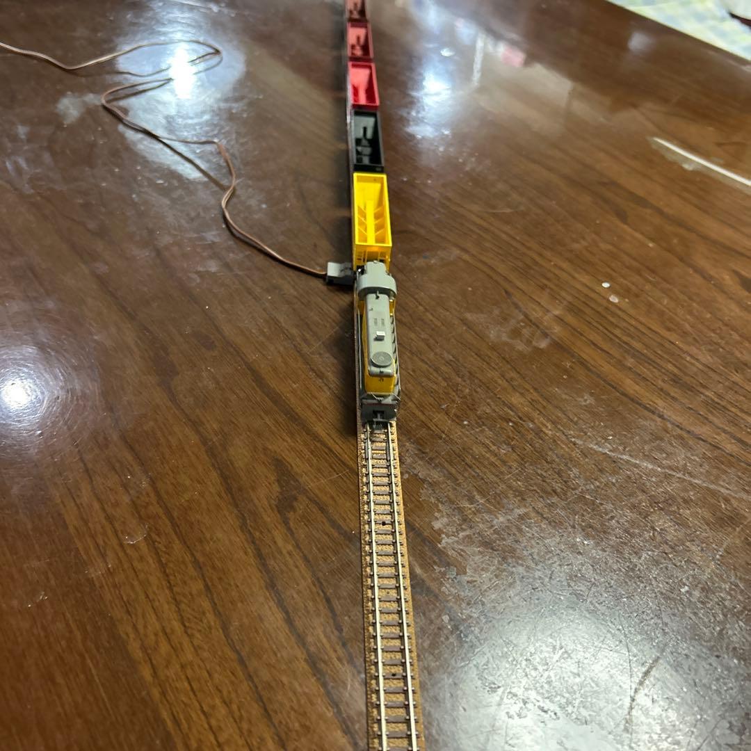 Nゲージ 外国車両鉄道模型 機関車と貨車セット